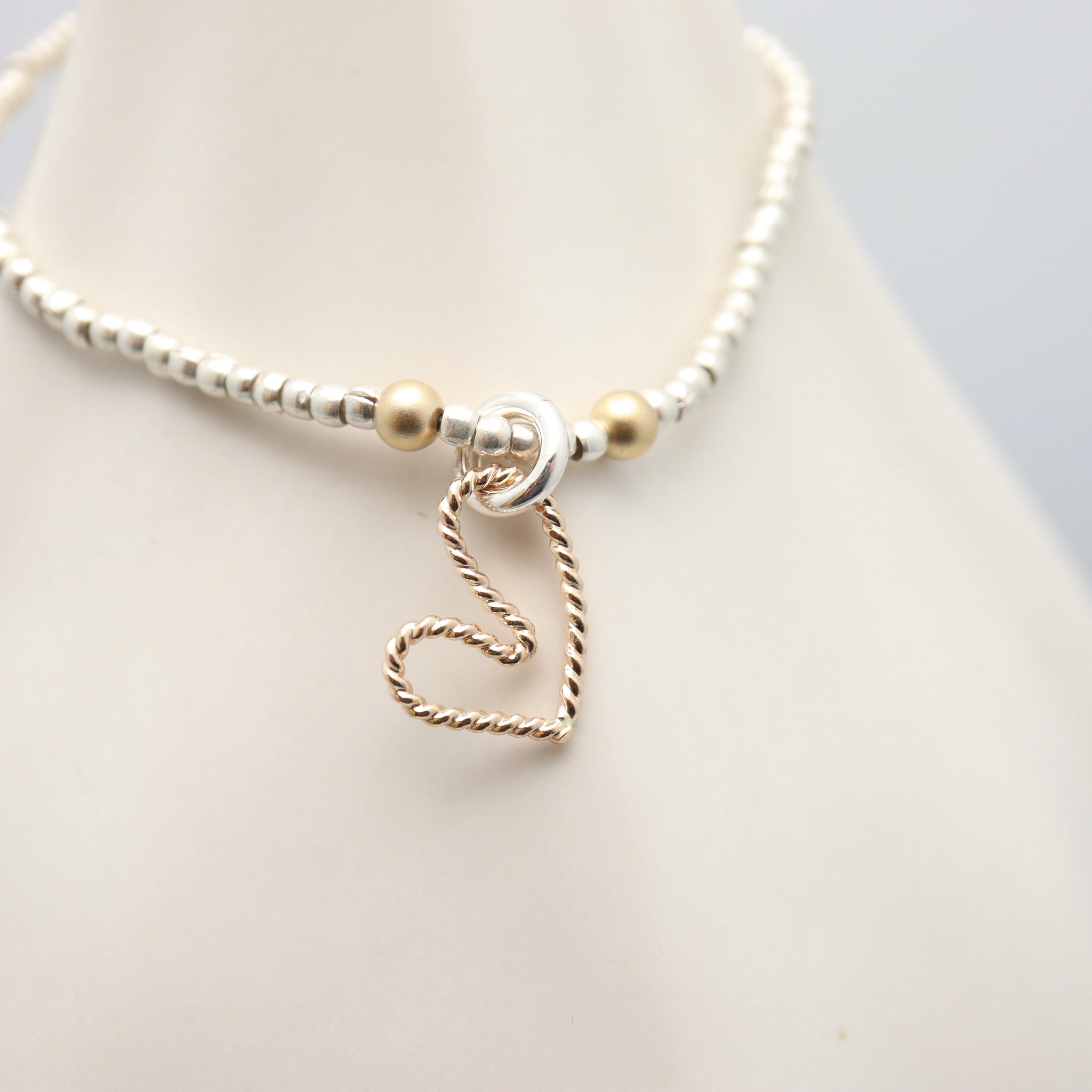 Erin Wachs Large Heart Stretch Bracelet - GOLD main image 1