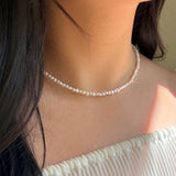Elegant petite pearl necklace - Gold
