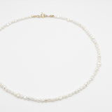 Elegant petite pearl necklace - Gold