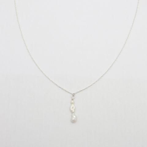 Whisper Drop Pearl silver necklace