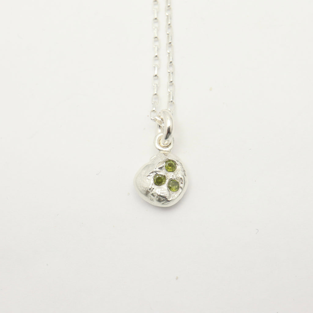 Flux Collection: Flux Peridot Pendant Necklace - 006