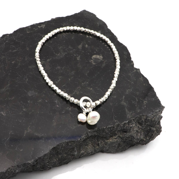HERA Baroque Pearl & Fine Silver Faceted Nugget Stretch Bracelet