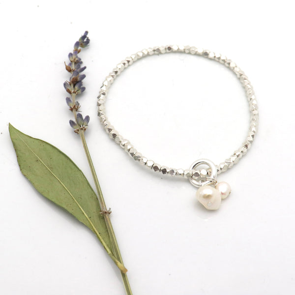 HERA Baroque Pearl & Fine Silver Faceted Nugget Stretch Bracelet