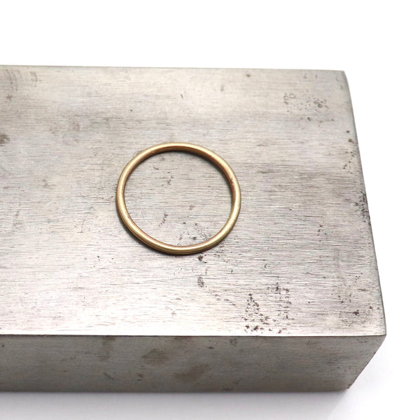 14 kt Solid Gold Minimalist Ring