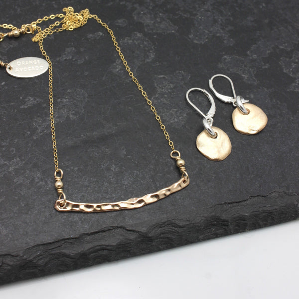 SILVER Curve Necklace