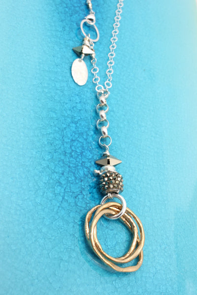 METAL GOLD Lariat Necklace with Entwined Bronze Ring Pendant