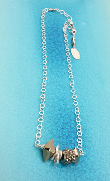 METAL GOLD Stacked Swarovski Short Necklace