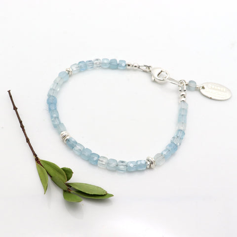 AQUAMARINE CLASP BRACELET