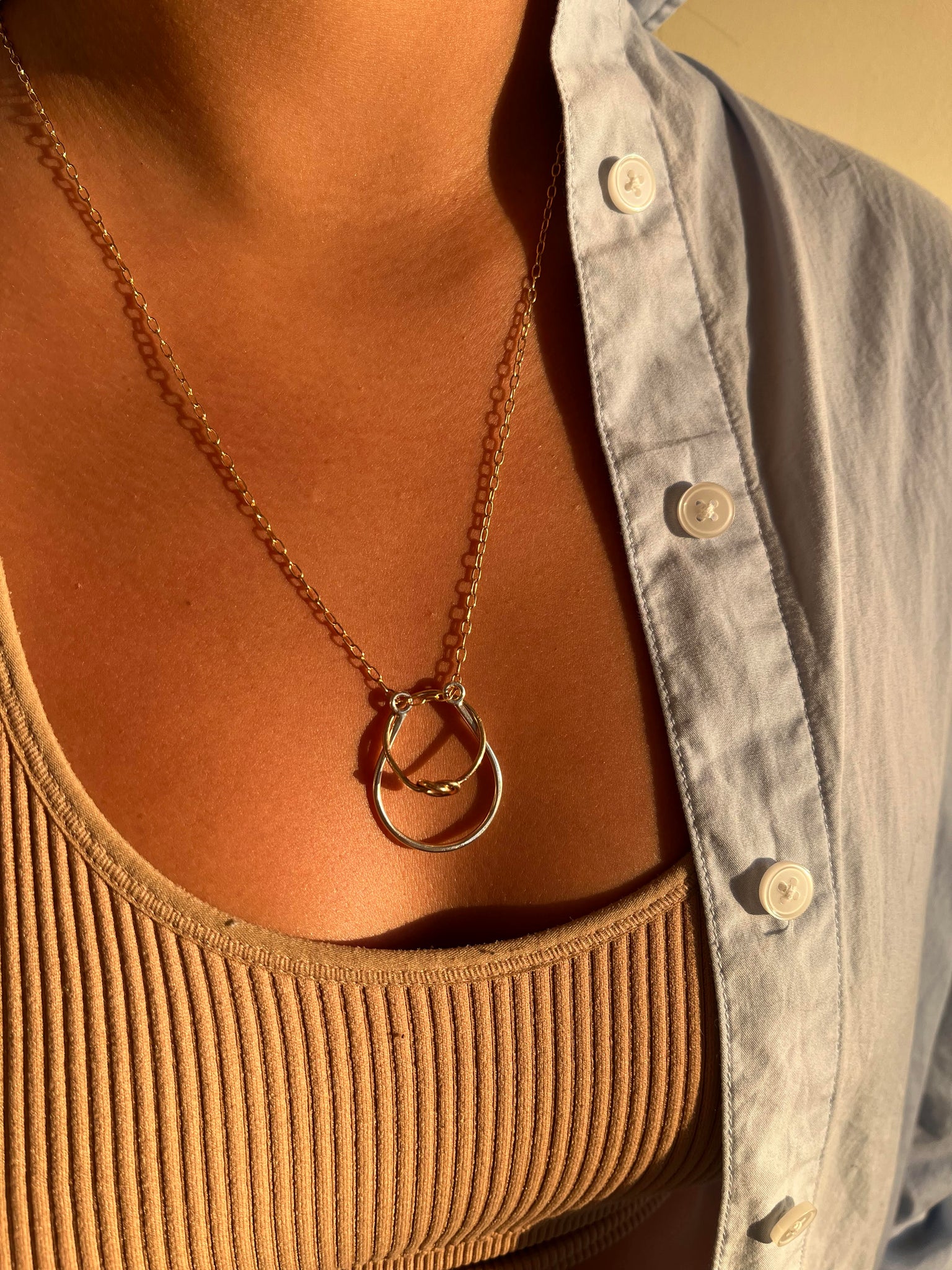 Ring holder necklace silver link with gold chain Orange Avocado