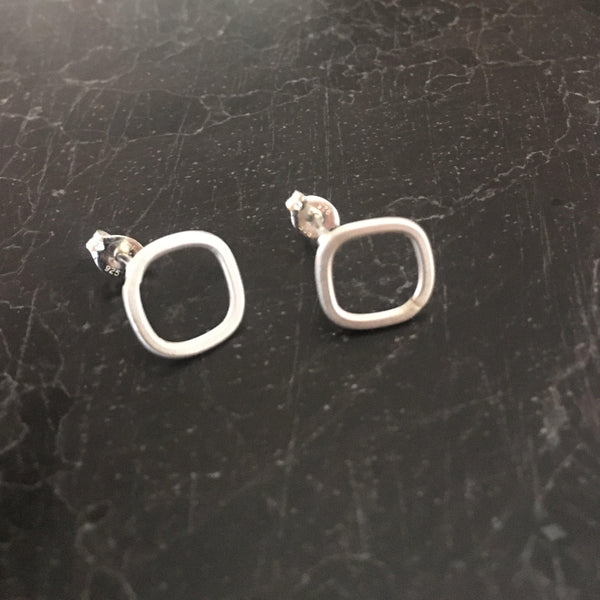 Circle Link Fine Silver Stud Earrings