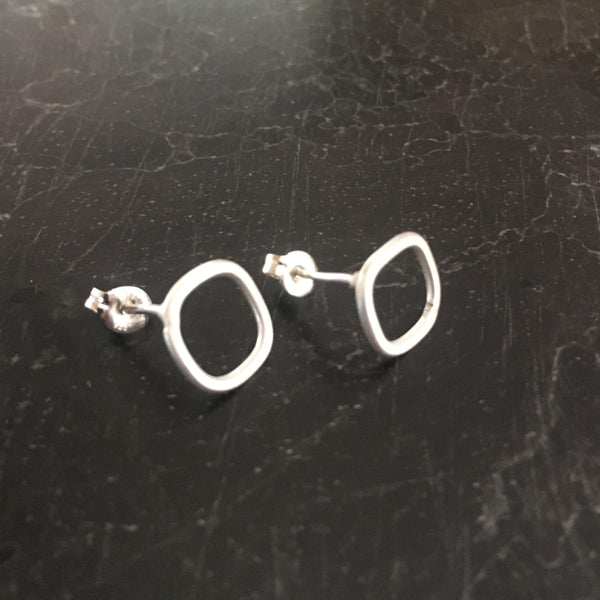 Circle Link Fine Silver Stud Earrings